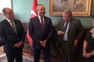 İngiliz milletvekili T&uuml;rk vatandaşı oldu
