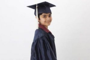 11 yaşında ama 3 diploması var