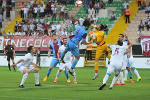 İneg&ouml;lspor, 1461 Trabzon'a penaltılarda boyun eğdi!