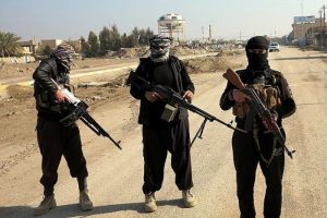 Afganistan'da Taliban ile DAEŞ &ccedil;atıştı