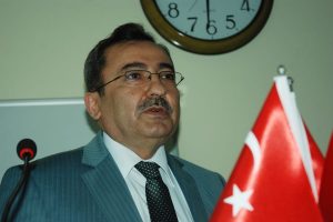 M&uuml;ft&uuml;den uyarı: "Sosyal medya bı&ccedil;ak gibidir"