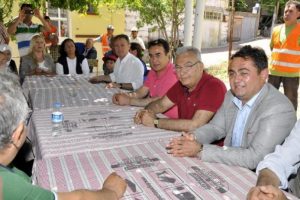 Deniz Baykal: Millet Ak Parti iktidarına 'Yettin gari' diyecektir