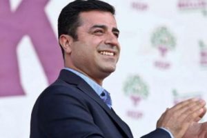 Demirtaş: Kazlı&ccedil;eşme mitinginde sorun &ccedil;&ouml;z&uuml;ld&uuml;