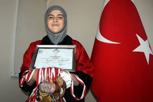 Suriyeli sporcu ay-yıldızlı formayı giymek istiyor