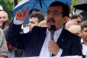 Bakan G&uuml;ll&uuml;ce: 27 Mayıs darbesi Atat&uuml;rk'e de hakarettir