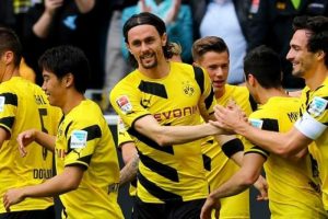 Subotic ile Dortmund s&ouml;zleşme yeniledi