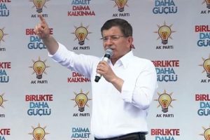 HDP'yi destekleyen &ccedil;evreleri saydı