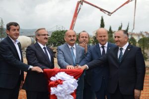 M&uuml;ezzinoğlu Bursa'da hem temel attı hem a&ccedil;ılış yaptı