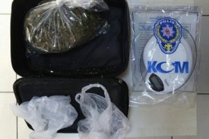 5 kilo 800 gram esrar ele ge&ccedil;irildi