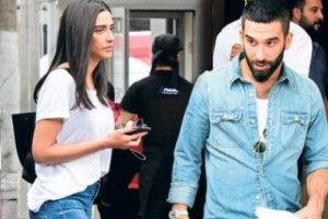 Arda Turan ile Aslıhan Doğan birlikte g&ouml;r&uuml;nt&uuml;lendi...