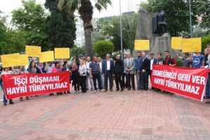 İşten atılan iş&ccedil;iler T&uuml;rkyılmaz'ı protesto etti