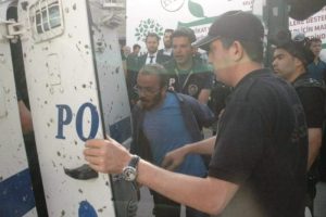 Davutoğlu'nun mitinginden sonra 30 g&ouml;zaltı