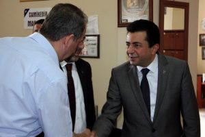 Zırhlıoğlu: İstedikleri kanunu bir gecede &ccedil;ıkarıyorlar!