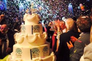 G&uuml;l&uuml;mseyen Nil&uuml;fer'de muhteşem festival!