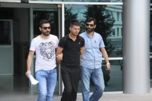 Su&ccedil;&uuml;st&uuml; yakalanan uyuşturucu satıcısı tutuklandı
