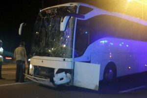 Sağlık &ccedil;alışanları Bursa yolunda &ouml;l&uuml;mden d&ouml;nd&uuml;