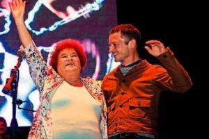 'Bu yaştan sonra rock konseri vermeye başladım'