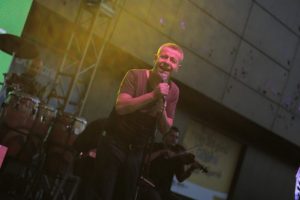 Levent Y&uuml;ksel Bursalı hayranlarıyla buluştu