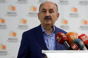 Bakan M&uuml;ezzinoğlu Bursa'da Memur-Sen'i ziyaret etti