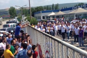 Bursa'da direnen emek&ccedil;iler bir zafer daha kazandı!