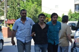 Kocaeli'de silahlı &ccedil;atışma: 1 &ouml;l&uuml;, 2 yaralı