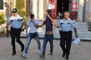 Kapka&ccedil; ş&uuml;phelilerini vatandaş ve polis yakaladı