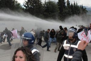 Berkin Elvan protestosuna katılan 65 &ouml;ğrenci 7 yıl hapisle yargılanıyor