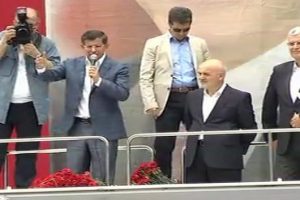 "Biz milletle, onlar paralelcilerle"