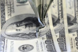 Doların bir yıl sonra 2,74 olması bekleniyor