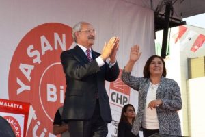 İlk kez oy kullanacak gen&ccedil;lere seslendi