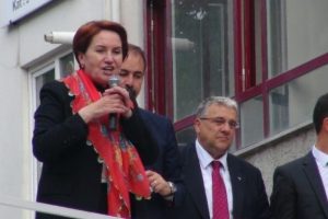 "HDP ile MHP'nin yan yana gelişinin m&uuml;mk&uuml;natı yok "