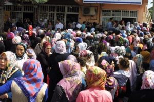 50 TL yardım s&ouml;ylentisi izdiham yarattı!
