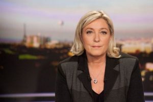 Fransız solundan, Le Pen'e "Sisi" su&ccedil;laması