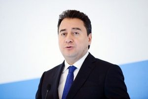 Babacan'dan Cumhuriyet Gazetesi'ne tepki: Bir &uuml;lke kendi i&ccedil;inden b&ouml;yle vurulmaz
