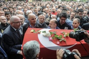 "Eşim, can kurtardığı masada şehit oldu"