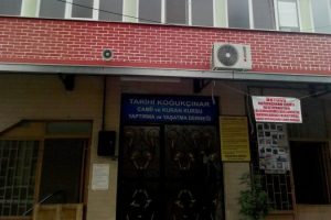 İmam hutbede siyaset yapınca devreye polis girdi