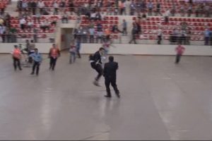 Tekstilkent kurulunda tekme tokat kavga