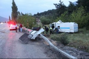 TOMA kaza yaptı: 2 polis yaralı