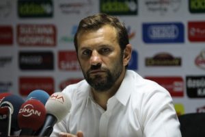 Kayserispor Okan Buruk ile anlaştı