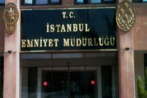 Emniyet'ten plakasız ara&ccedil; operasyonu