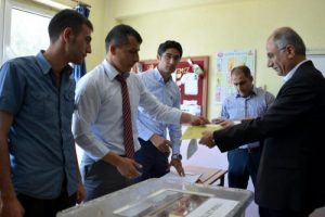 Efkan Ala'nın oy kullandığı sandıktan hangi parti &ccedil;ıktı?