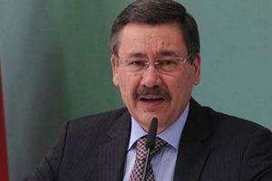 G&ouml;k&ccedil;ek: "Elinde bir şey olup da savcılığa gitmeyen namerttir..."
