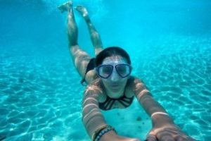 &Ouml;zge Ulusoy'dan oy vermeyeceksin diyenlere cevap...