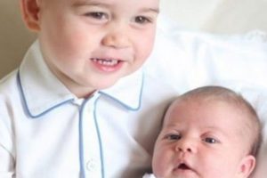 Charlotte Elizabeth Diana poz verdi...