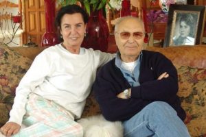 Fatma Girik hayat arkadaşıyla ilgili k&ouml;t&uuml; haberi verdi...