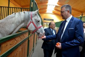 M&uuml;steşar Dursun Bursa Karacabey'i ziyaret etti