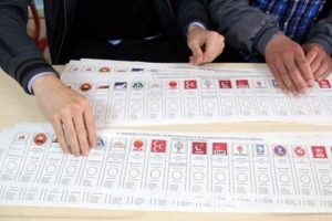 İstanbul'da 537 bin 422 oy ge&ccedil;ersiz sayıldı