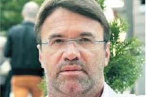 'HDP'ye oy gittiğini g&ouml;rd&uuml; m&uuml;dahale etmedi'