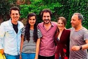 'Dar Elbise' filminin oyuncuları kaynaştı...