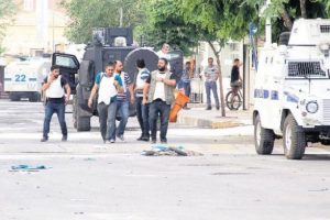 Diyarbakır'da kanlı provokasyon
